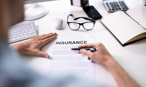 Why Insurance Companies Offer Quick Settlements